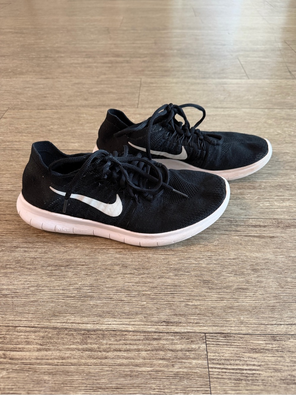 Nike Free Tennis Shoes